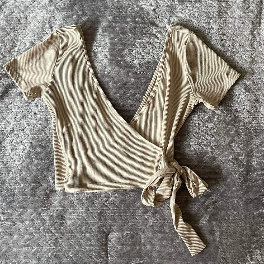 Caren Forbes criss cross tie top